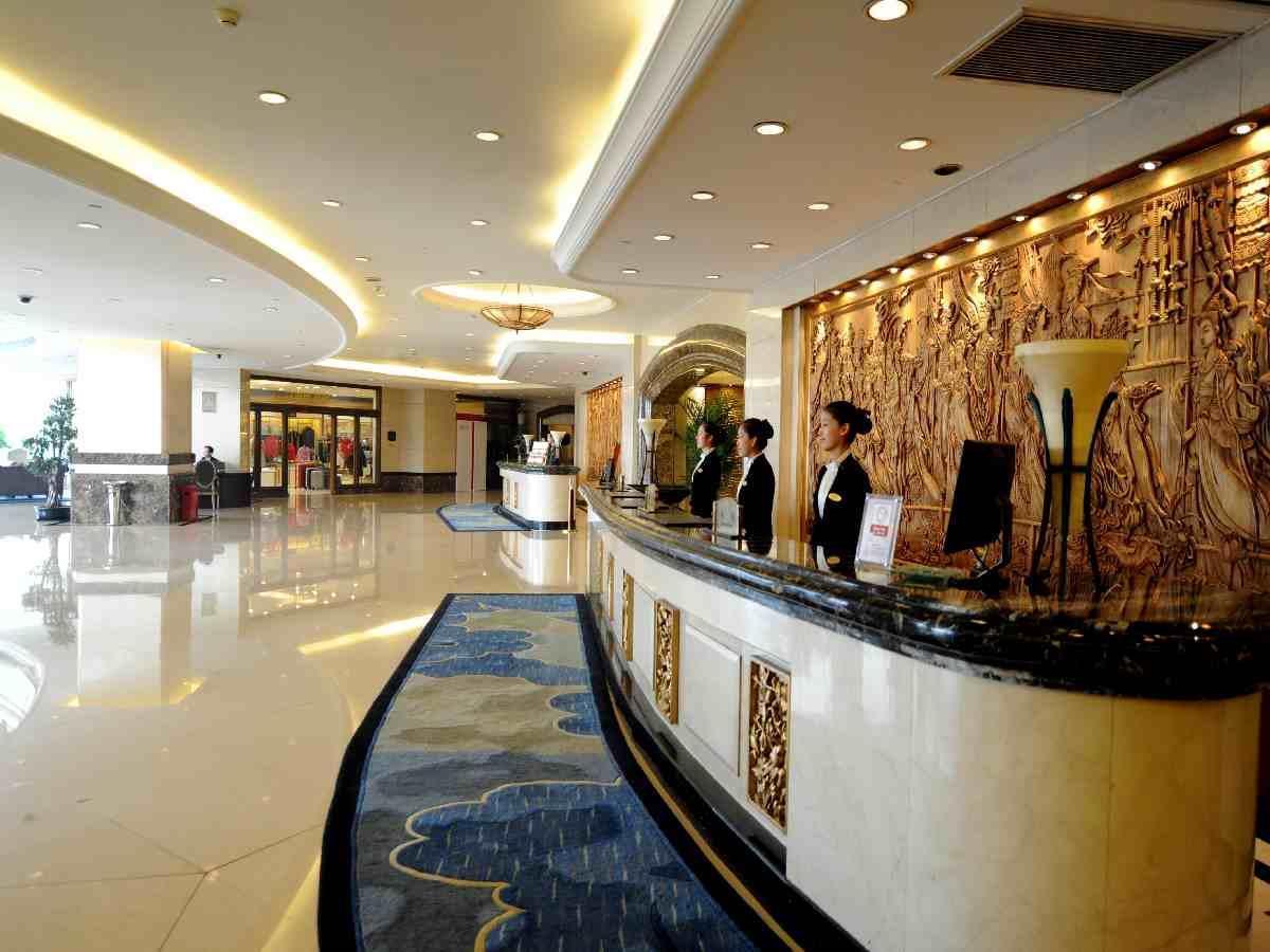 หยุนเจิ้น จินหลิง เวิลด์เทรดพลาซา โฮเทล Hotel สือเจียจวง ภายนอก รูปภาพ