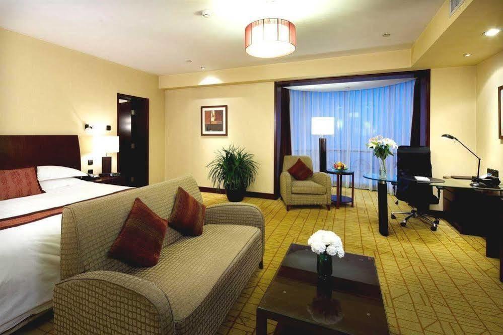 หยุนเจิ้น จินหลิง เวิลด์เทรดพลาซา โฮเทล Hotel สือเจียจวง ภายนอก รูปภาพ